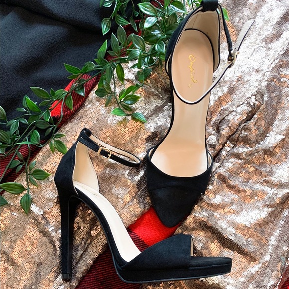 Open-Toe Black Stiletto Heels - Picture 5 of 5